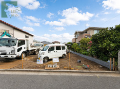 青空が広がり心地よい風が通り抜ける開放的な敷地です