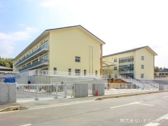 成田市稲荷山