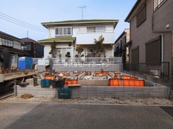 市川市曽谷７丁目