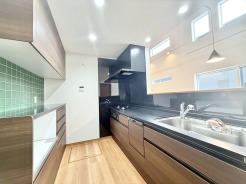 船橋市旭町4丁目