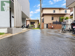落ち着いた佇まいが広がる、穏やかな空気が流れる住環境です。