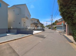 成田市橋賀台1丁目