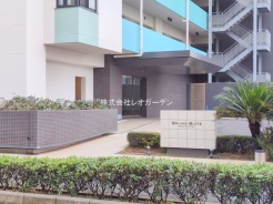 千葉市中央区中央港1丁目