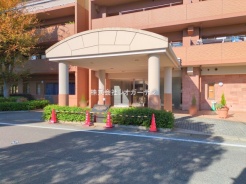 千葉市花見川区幕張町1丁目