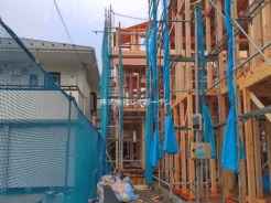 市川市湊新田2丁目